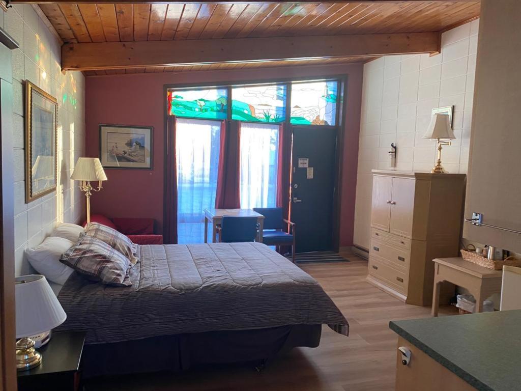 Huron Sands Motel And Restaurant Providence Bay Luaran gambar