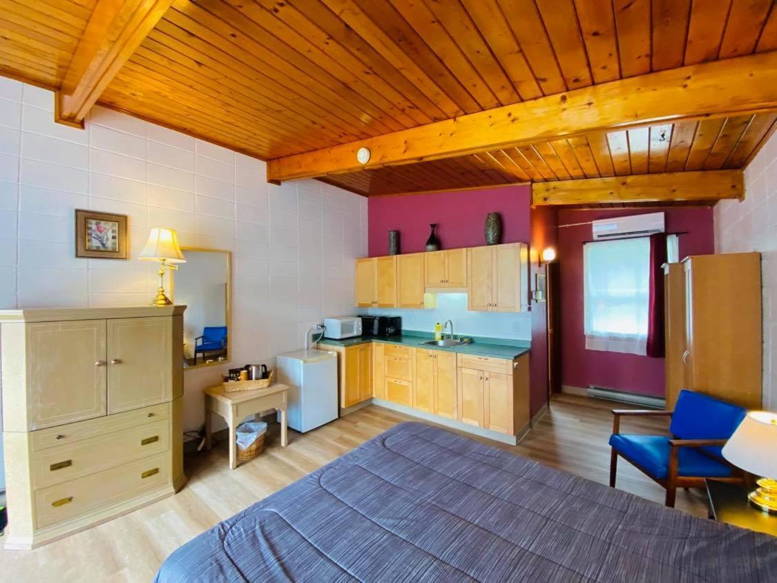 Huron Sands Motel And Restaurant Providence Bay Luaran gambar